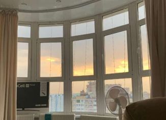 Продаю однокомнатную квартиру, 34 м2, Краснодар, улица имени 40-летия Победы, 178к5, ЖК Флотилия