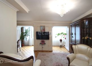 Продам 3-комнатную квартиру, 75 м2, Калужская область, Московская улица, 184к1