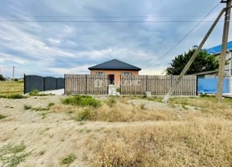 Продаю дом, 120 м2, станица Новодмитриевская, улица Горького, 99