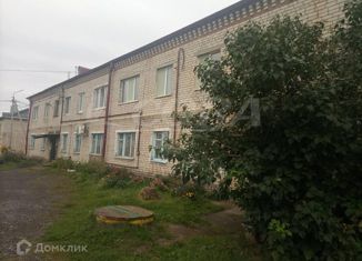 Продается трехкомнатная квартира, 54 м2, село Исетское, улица Свердлова, 4