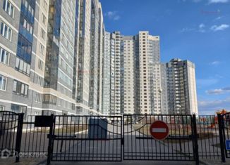 Продам трехкомнатную квартиру, 84 м2, Екатеринбург, улица М.Н. Михеева, 2, ЖК Балтийский