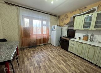 Продается 3-ком. квартира, 135 м2, Старый Оскол, улица 22-го Партсъезда, 1