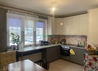 Продажа 2-ком. квартиры, 60.8 м2, Тобольск, микрорайон Центральный, 22