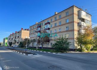 Продам 2-ком. квартиру, 40.6 м2, Новый Оскол, улица Ленина, 55