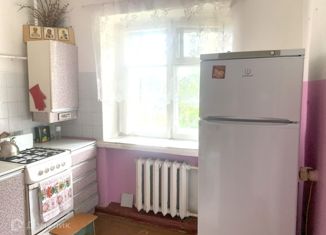 Продается двухкомнатная квартира, 43.2 м2, Киров, Заречная улица, 6