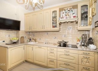 Продается 5-ком. квартира, 109 м2, Москва, Затонная улица, 2, метро Кленовый бульвар