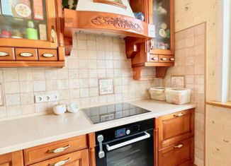 Продаю 3-ком. квартиру, 74.8 м2, Москва, улица Намёткина, 13к1, улица Намёткина