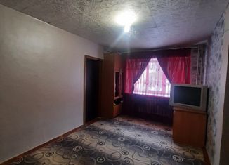 Двухкомнатная квартира на продажу, 42.8 м2, Среднеуральск, улица Кирова, 15А