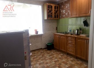 Продам 2-комнатную квартиру, 38 м2, Феодосия, улица Гарнаева, 77