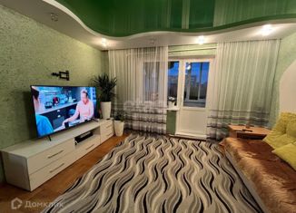 Продам 4-комнатную квартиру, 73.6 м2, Златоуст, улица 40-летия Победы, 16