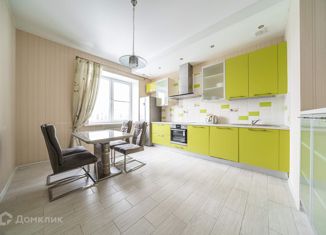 Продажа трехкомнатной квартиры, 114.3 м2, Санкт-Петербург, набережная Адмирала Лазарева, набережная Адмирала Лазарева