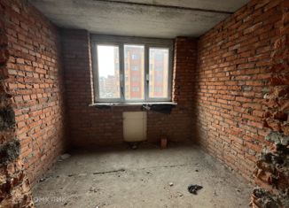 Продаю 4-ком. квартиру, 122.2 м2, Владикавказ, улица Алихана Гагкаева, 7, 19-й микрорайон