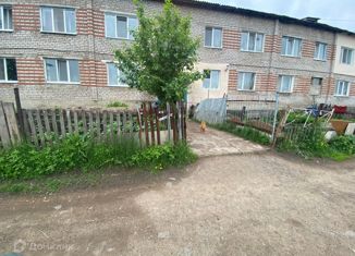Продам 2-комнатную квартиру, 40 м2, село Дмитриевка, Трактовая улица, 4