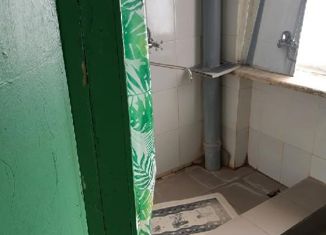 Сдача в аренду 1-ком. квартиры, 18 м2, Тольятти, улица Победы, 17