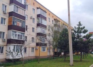 Продаю 3-ком. квартиру, 65.4 м2, поселок городского типа Рыздвяный, Стадионная улица, 8Б