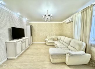 Продаю трехкомнатную квартиру, 80 м2, Казань, улица Алексея Козина, 3Б, ЖК Современник