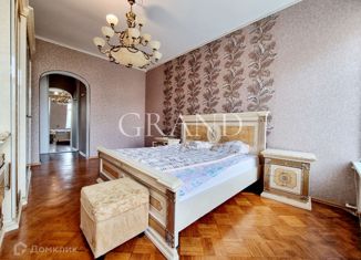 Продам 4-ком. квартиру, 142.6 м2, Москва, Никитский бульвар, 8, метро Александровский сад