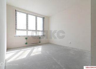 Трехкомнатная квартира на продажу, 70 м2, Краснодар, улица 70-летия Октября, 8, улица 70-летия Октября