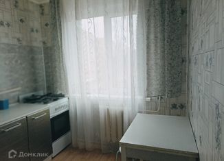 Сдается в аренду 2-комнатная квартира, 46 м2, Мценск, улица Тургенева, 102