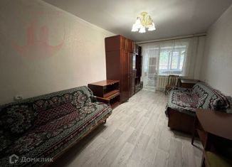 2-комнатная квартира на продажу, 50 м2, Крым, улица Тренёва, 17