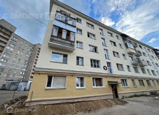 Продаю комнату, 71.3 м2, Киров, улица Олега Кошевого, 2, Октябрьский район