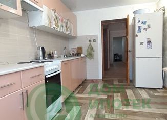 Продам 5-ком. квартиру, 109 м2, Орск, Братская улица, 54А