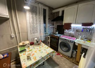 Продажа двухкомнатной квартиры, 38 м2, Астрахань, улица Галины Николаевой, 13