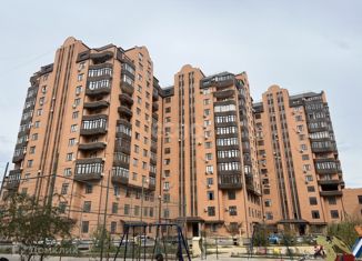 Продажа 2-ком. квартиры, 136 м2, Каспийск, проспект Акулиничева, 23