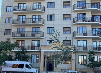 Продается трехкомнатная квартира, 120 м2, Урус-Мартан, улица имени Ахмат-Хаджи Кадырова, 31