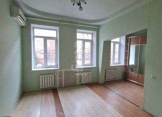 Продажа 2-ком. квартиры, 19 м2, Владивосток, Уткинская улица, 14