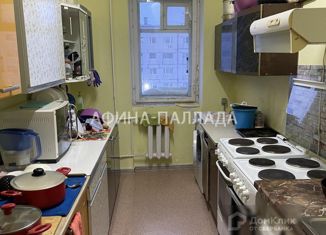 Продаю комнату, 17 м2, Надым, Заводская улица, 11