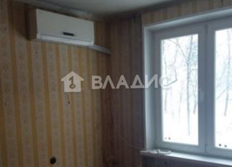 Продаю трехкомнатную квартиру, 52 м2, Москва, улица Молдагуловой, 10к4, метро Рязанский проспект