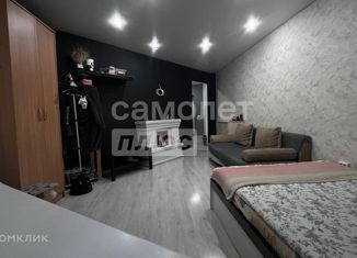 Продаю 1-комнатную квартиру, 38.7 м2, Октябрьский, улица Островского, 38