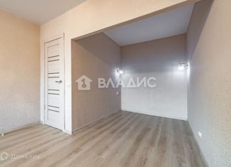 Продаю 1-комнатную квартиру, 43.7 м2, посёлок Мурино, Петровский бульвар, 2к3