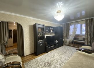 Продам 2-комнатную квартиру, 55 м2, Карачаево-Черкесия, улица Космонавтов, 35
