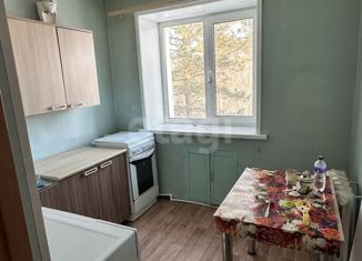 Продаю двухкомнатную квартиру, 44.2 м2, село Белогорье, Заводская улица, 1