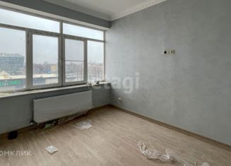 Продам 3-комнатную квартиру, 110.7 м2, Нальчик, улица Тарчокова, 29