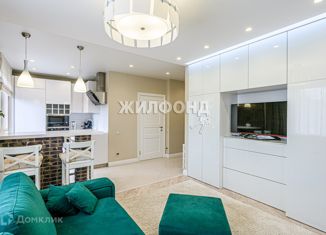 Продам 3-комнатную квартиру, 69 м2, Новосибирск, улица Крылова, 63, метро Маршала Покрышкина