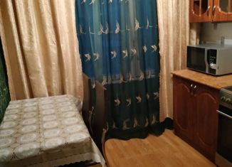 Сдаю в аренду трехкомнатную квартиру, 52 м2, Москва, район Строгино, Строгинский бульвар, 13к3