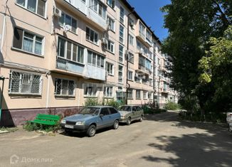 Продается 1-ком. квартира, 31 м2, Армавир, улица Кирова, 85