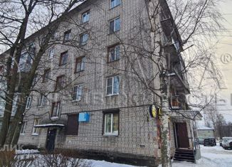 Продается 2-ком. квартира, 40 м2, Подпорожье, Свирская улица, 31