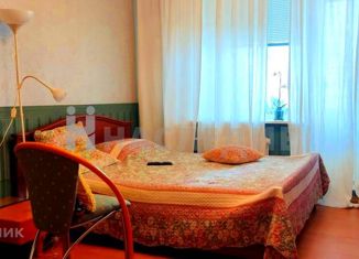 Продам трехкомнатную квартиру, 120 м2, Волгодонск, улица Гагарина, 7