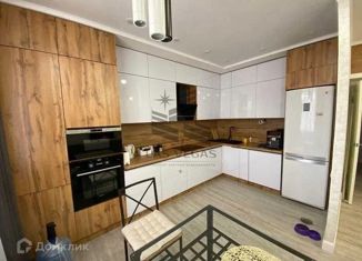 Сдам в аренду 2-ком. квартиру, 47 м2, Казань, Даурская улица, 34Б