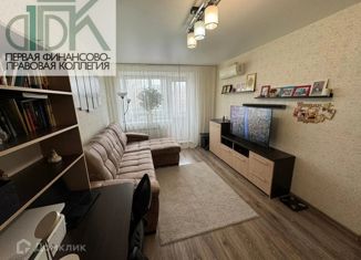 Продаю 2-ком. квартиру, 42 м2, Арзамас, Нижегородская улица, 13