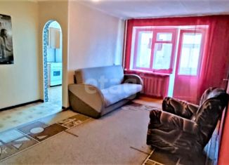 Продаю 2-ком. квартиру, 43.7 м2, Юрга, Строительная улица, 19