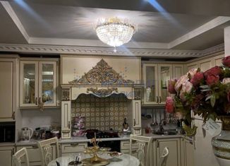 Продаю 4-комнатную квартиру, 142 м2, Чебоксары, Складской проезд, 6к2