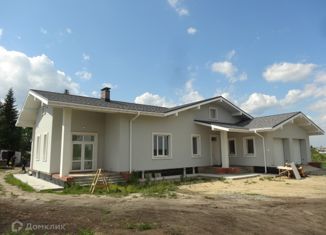 Продается дом, 290 м2, поселок Большой Исток, улица Ленина, 40А