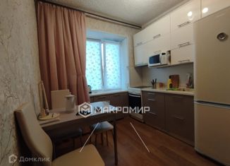 Аренда 2-ком. квартиры, 45 м2, Новосибирск, улица Бориса Богаткова, 163, метро Золотая Нива