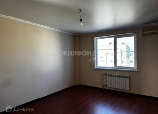 Продаю 2-комнатную квартиру, 61 м2, Астрахань, Балашовская улица, 13к3