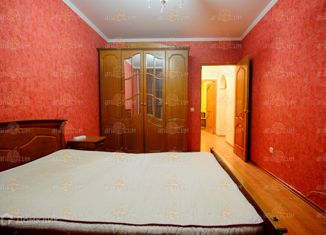 Сдам трехкомнатную квартиру, 68.2 м2, Ставрополь, улица Доваторцев, 67/2, микрорайон №30